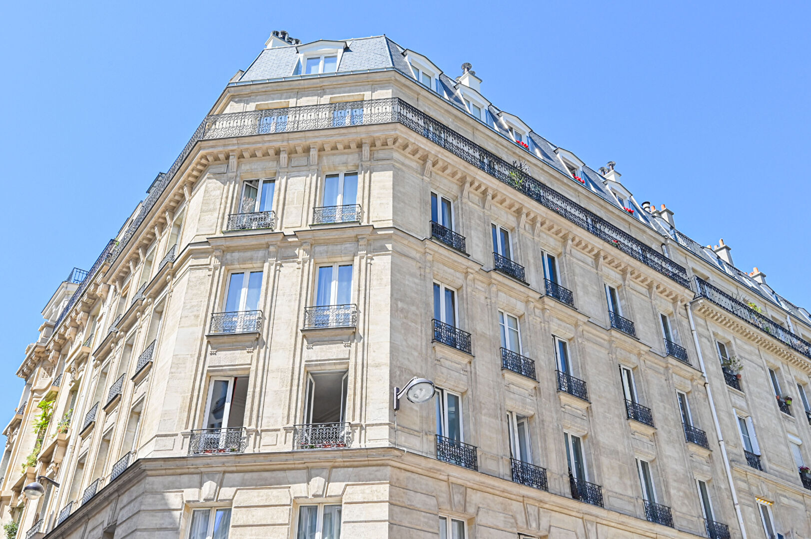 Appartement PARIS (75015) 3 pièces 72.00 m²
