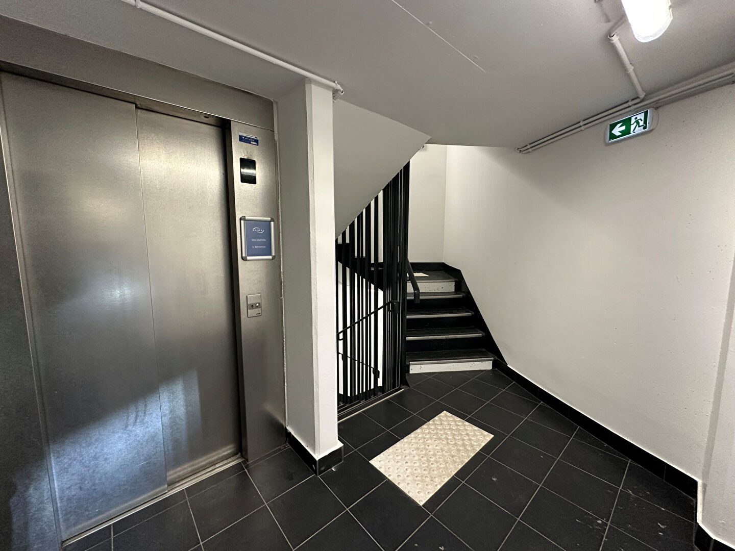 Parking / box PARIS (75007)