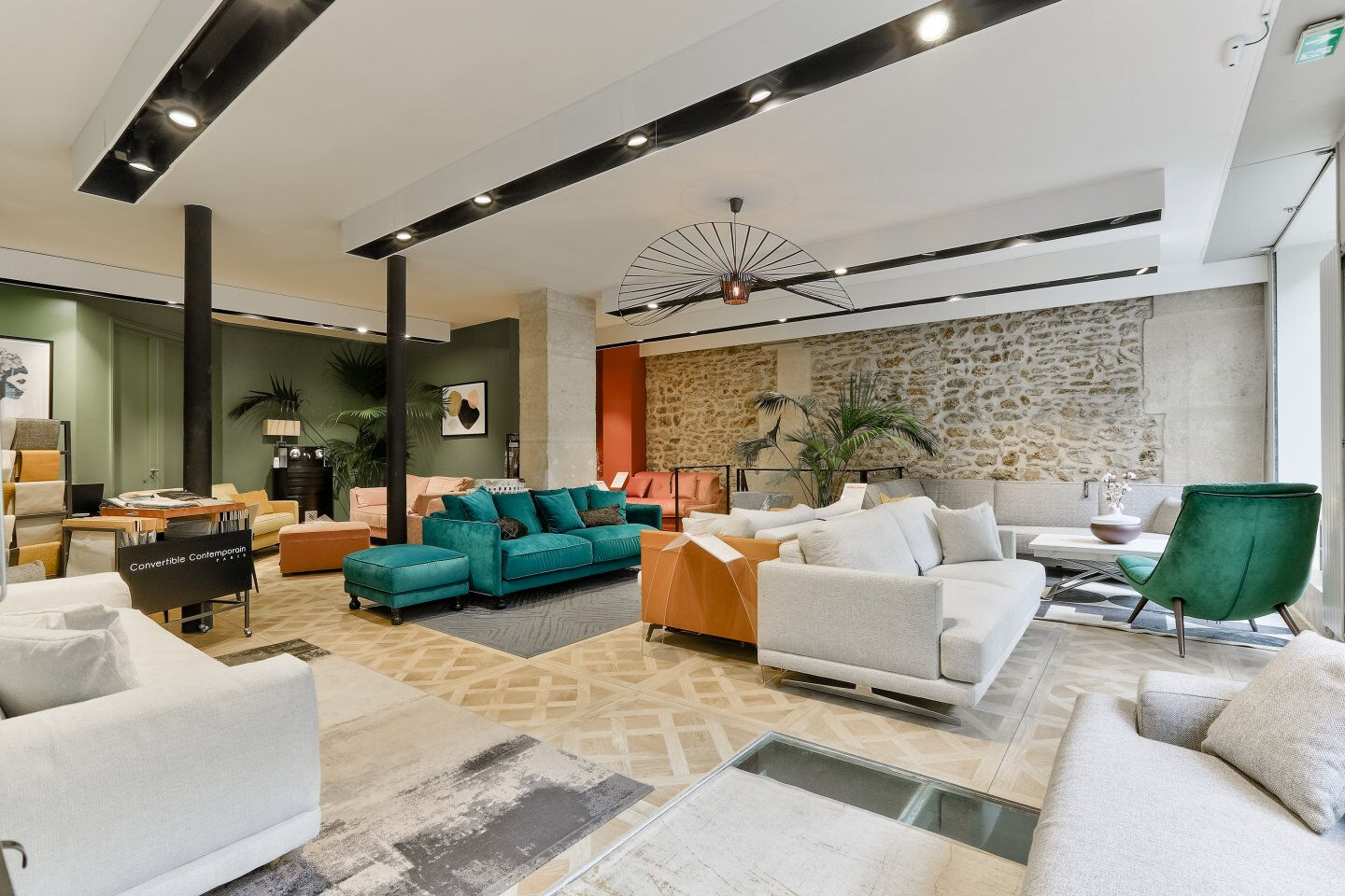 Local commercial PARIS (75017) 156.91 m²
