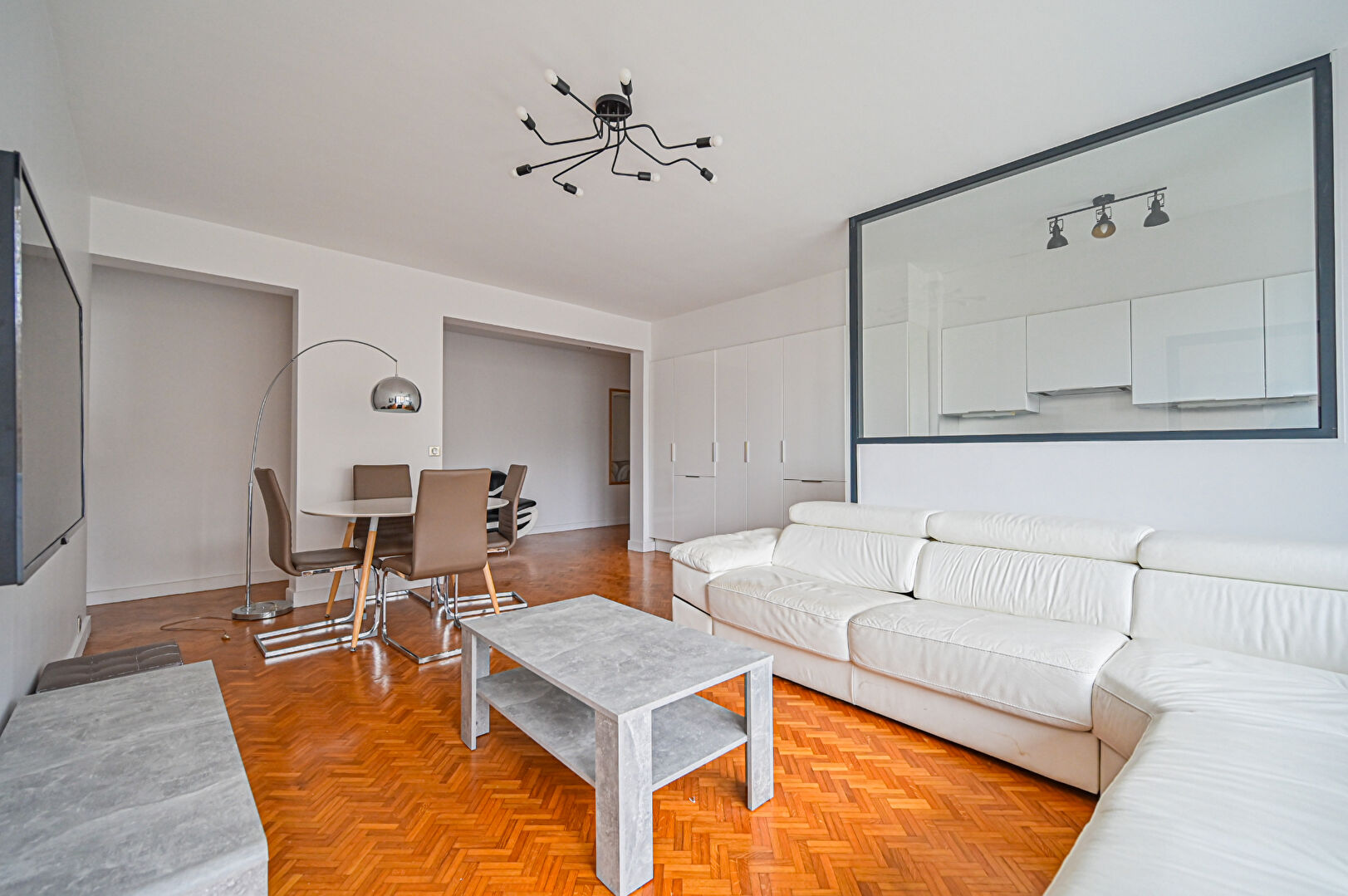 Appartement PARIS (75016) 4 pièces 80.00 m²