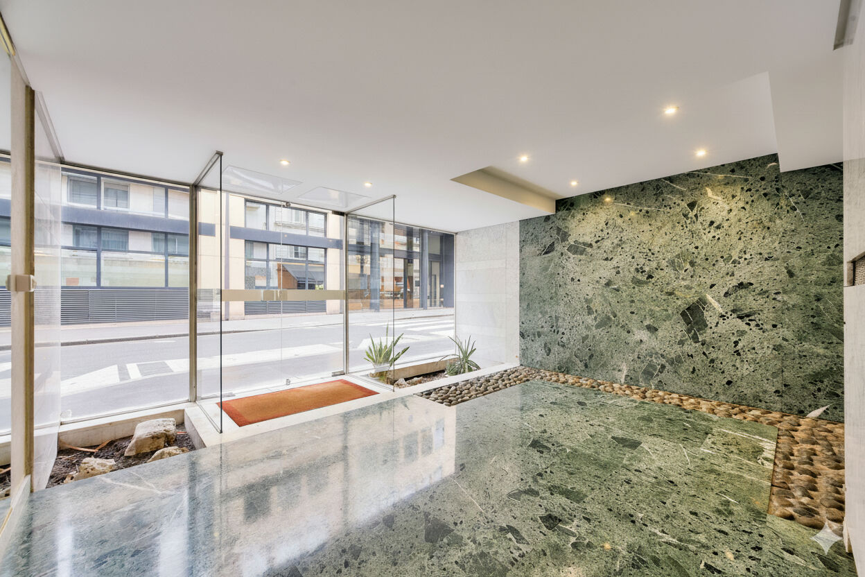 Appartement PARIS (75007) 3 pièces 78.00 m²