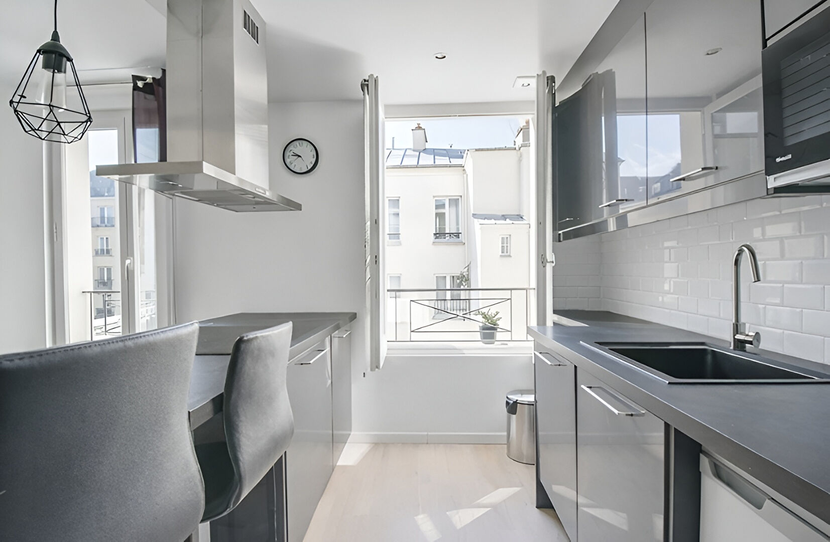 Appartement PARIS (75015) 1 pi&egrave;ce 32.00 m&sup2;