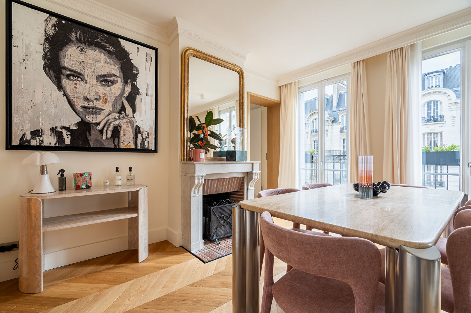 Appartement PARIS (75007) 5 pi&egrave;ces 104.00 m&sup2;