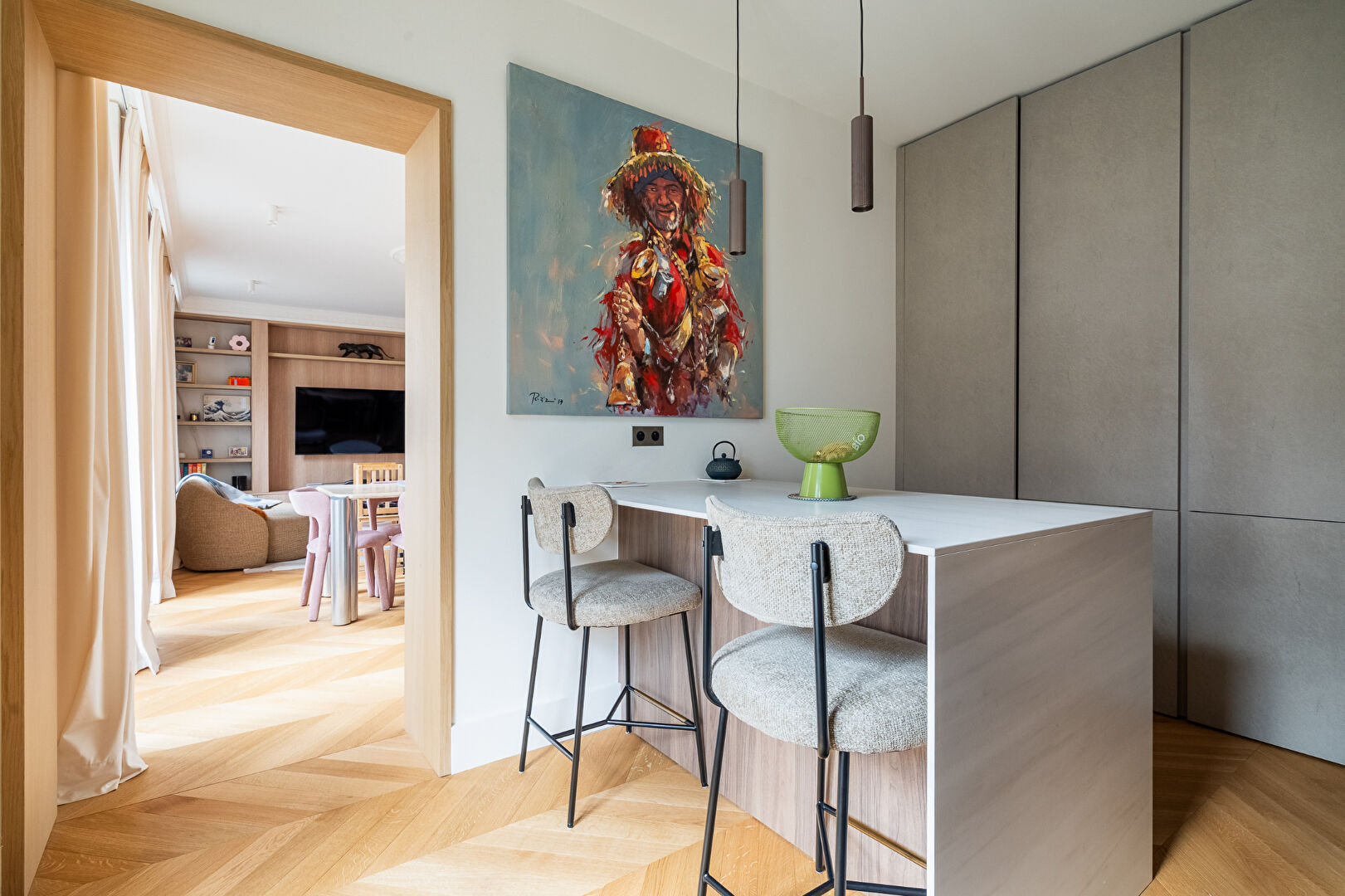 Appartement PARIS (75007) 5 pi&egrave;ces 104.00 m&sup2;