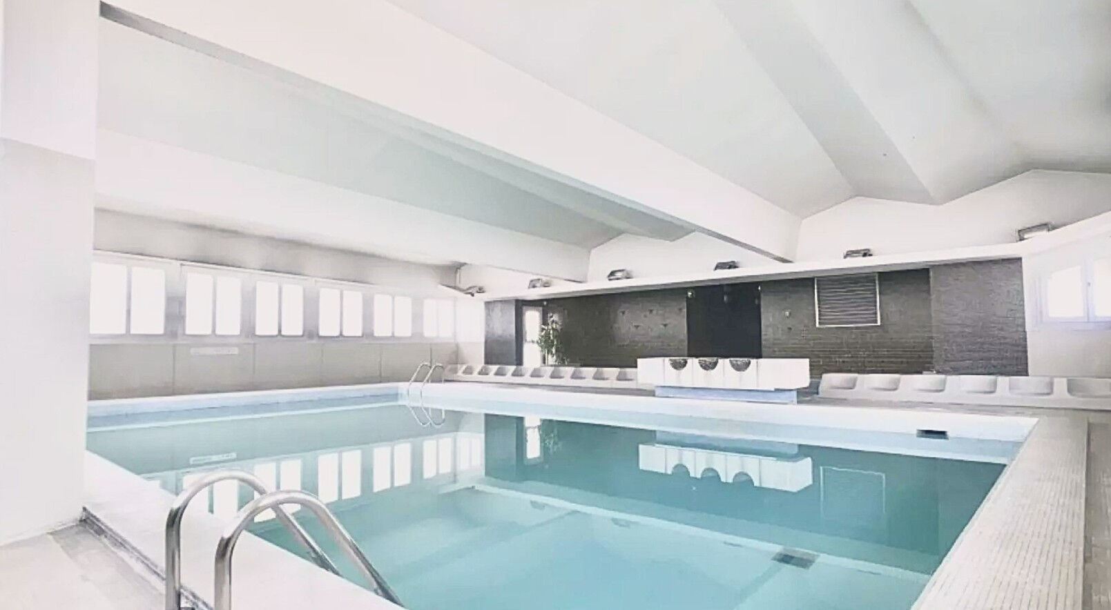 Appartement PARIS (75015) 2 pi&egrave;ces 43.67 m&sup2;