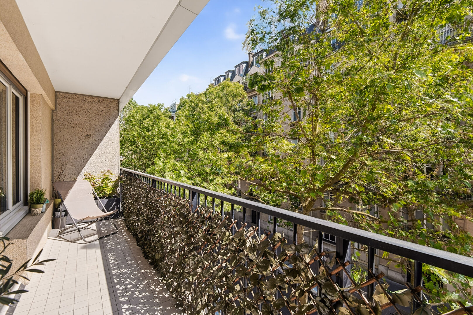 Paris 16 (75) Exclusif 695 000 € Appartement 3 pièces , 1 chambre 60.00 m² Avec balcon Voir le bien