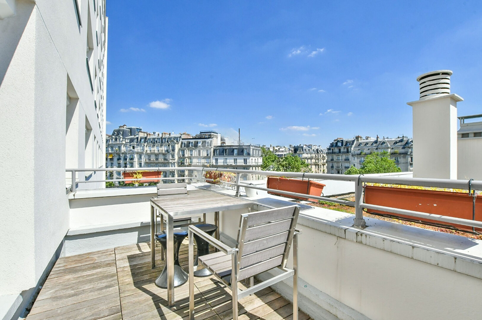Appartement PARIS (75015) 3 pi&egrave;ces 55.77 m&sup2;