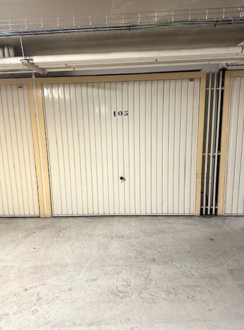 Parking / box PARIS (75007) 1 pi&egrave;ce
