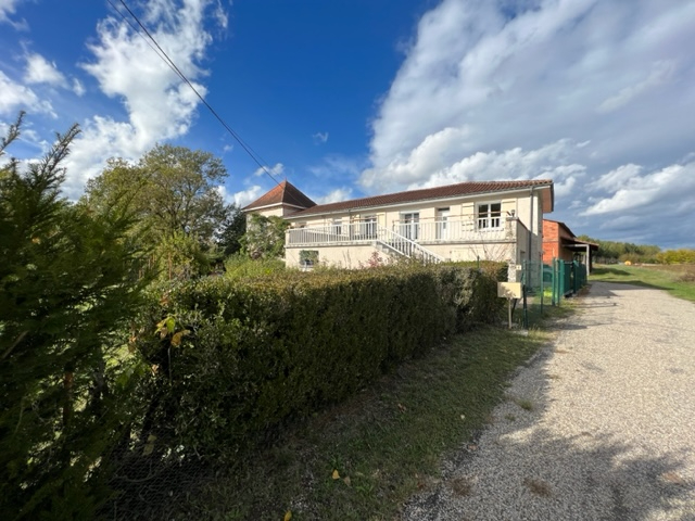 Maison Aiguillon (47190) 5 pièces 150.00 m²