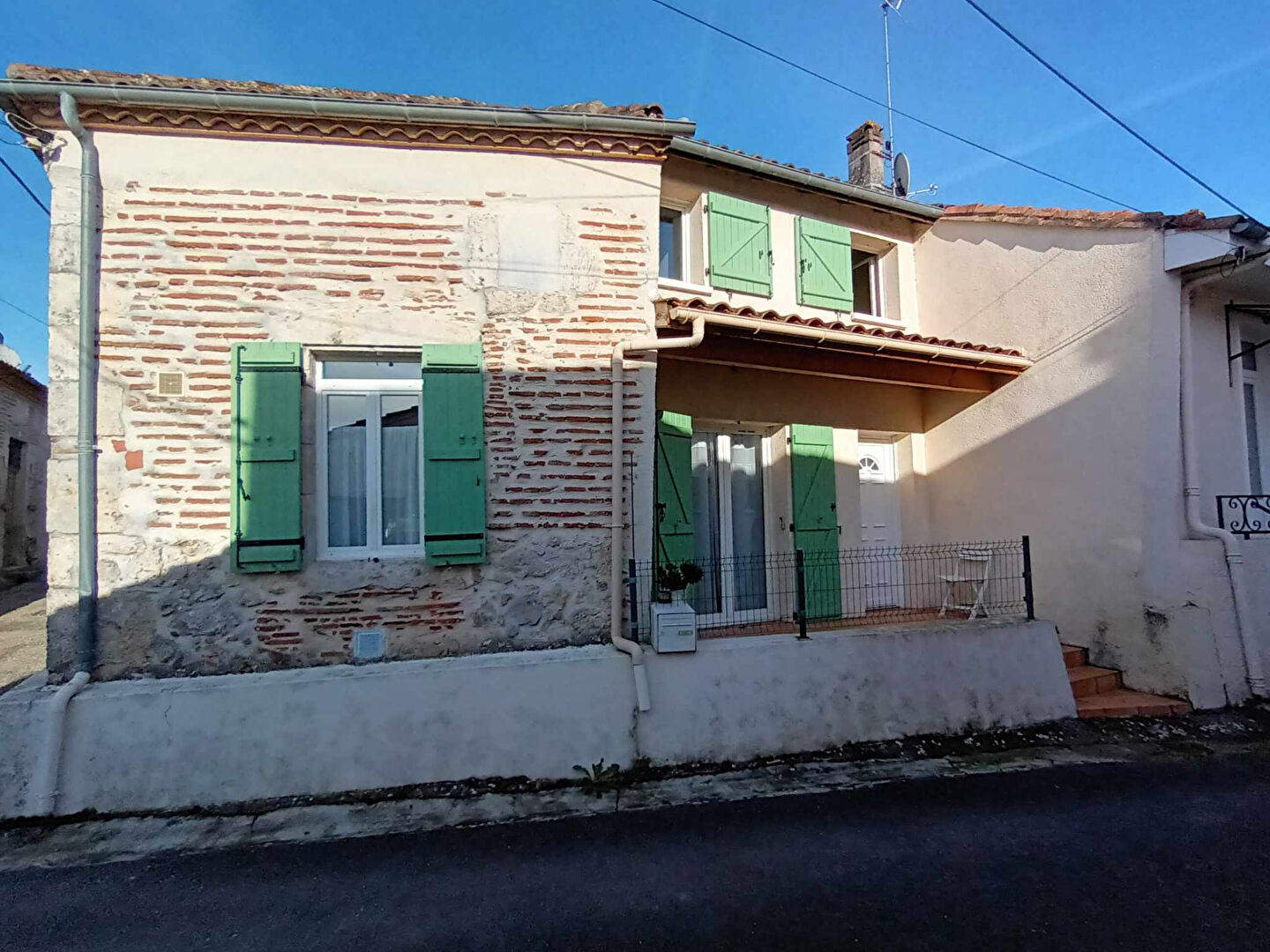 Maison AIGUILLON (47190) 3 pièces 85.00 m²
