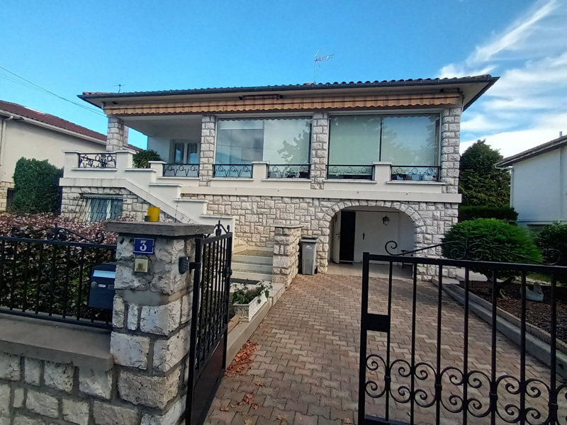 Maison AIGUILLON (47190) 7 pièces 193.00 m²