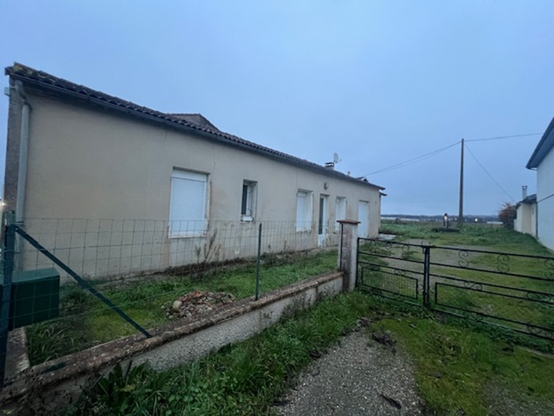 Maison AIGUILLON (47190) 3 pièces 80.00 m²