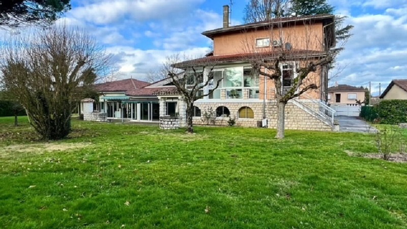 Maison AIGUILLON (47190) 10 pi&egrave;ces 500.00 m&sup2;