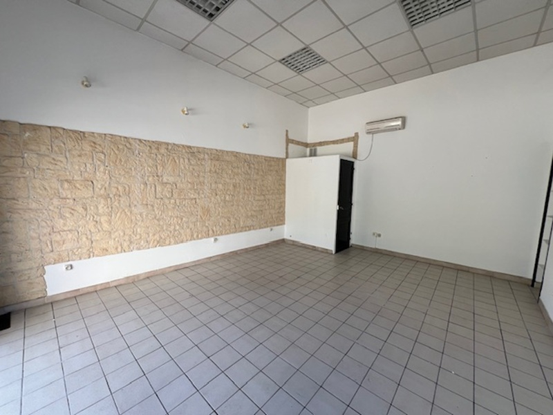 Local commercial AIGUILLON (47190) 3 pi&egrave;ces 20.00 m&sup2;