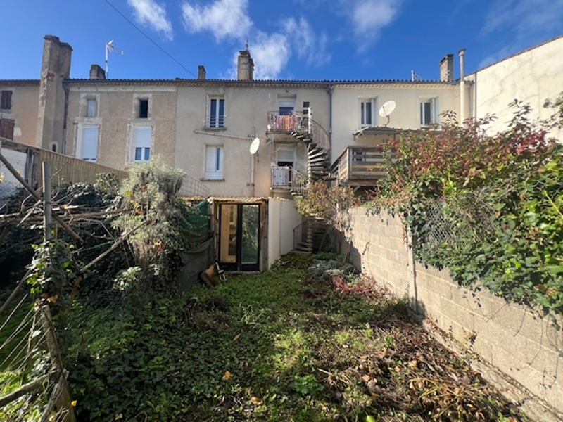 Immeuble AIGUILLON (47190) 10 pi&egrave;ces 200.00 m&sup2;