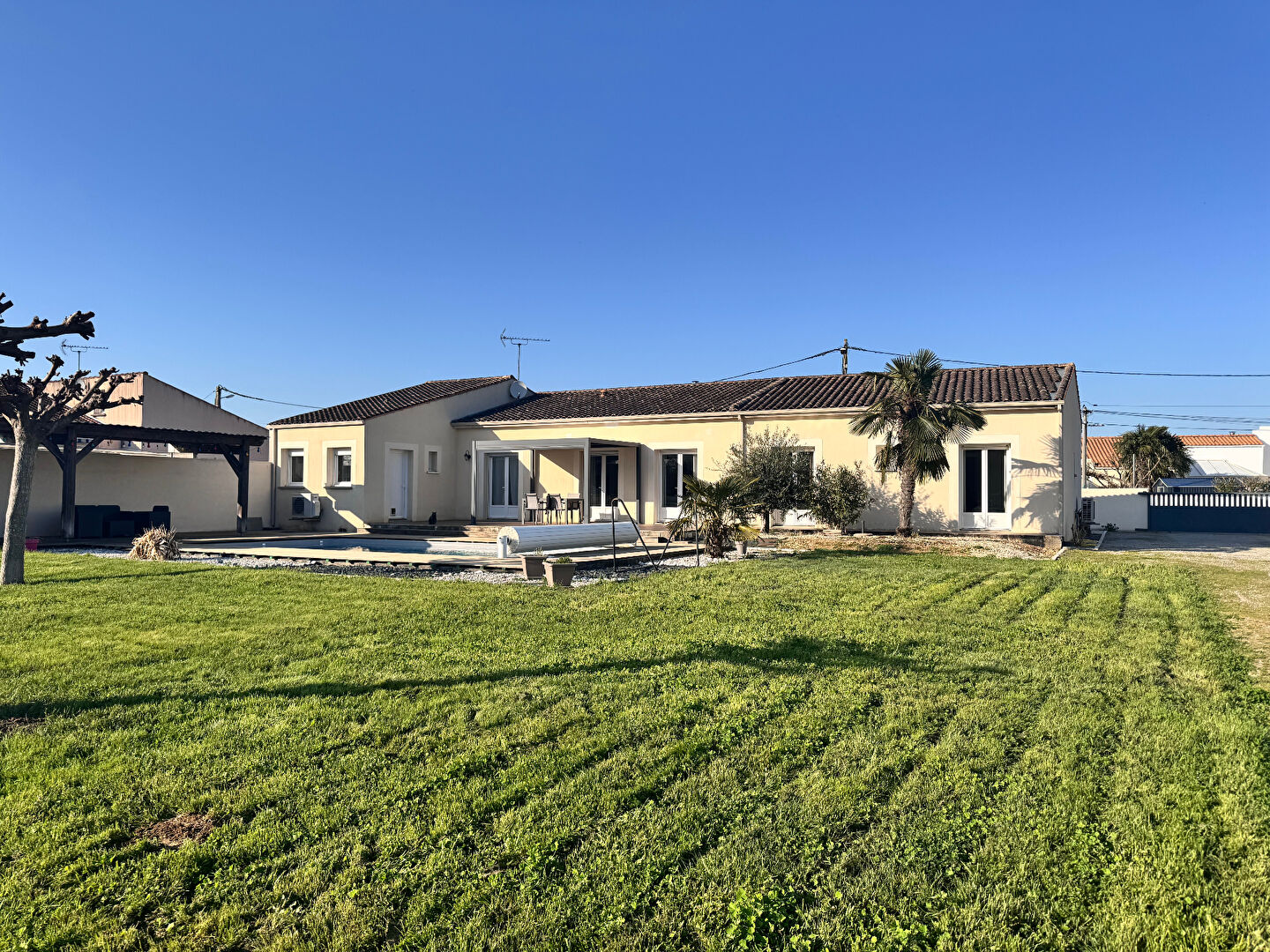 Maison TONNAY CHARENTE (17430) 5 pi&egrave;ces 140.00 m&sup2;