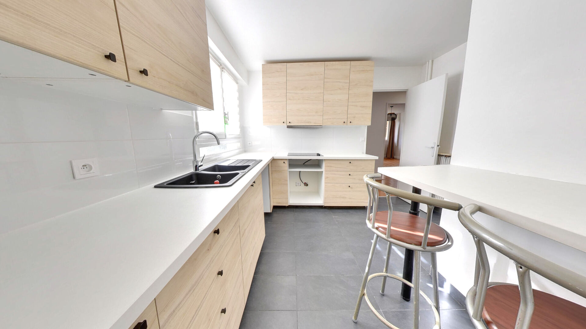 à 4 km de Chennevières-sur-Marne Exclusif 243 000 € Appartement 2 pièces , 1 chambre 48.69 m² Voir le bien
