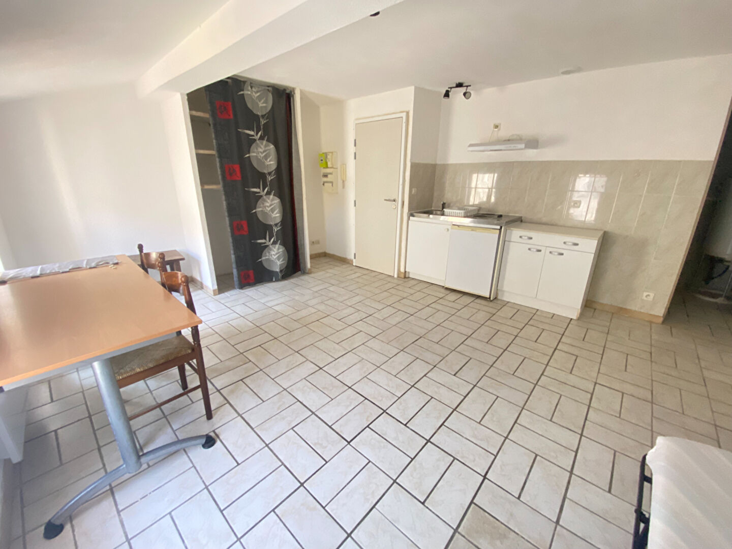 Appartement NARBONNE (11100) 1 pièce 25.84 m²