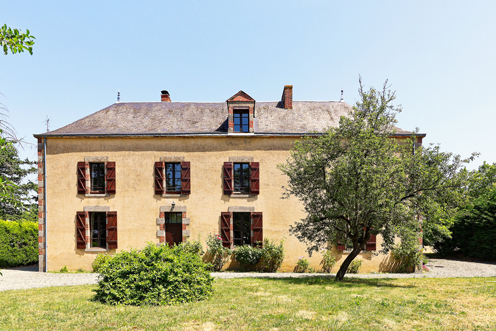 Demeure de Prestige POUZAUGES (85700) 13 pi&egrave;ces 310.55 m&sup2;
