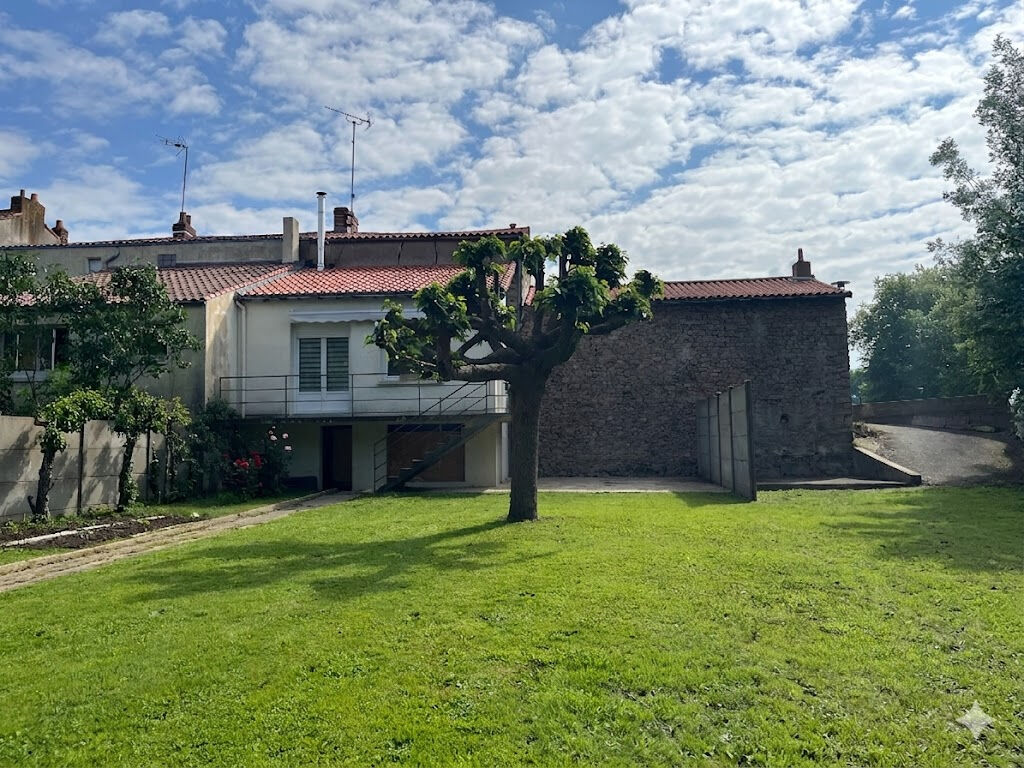 Maison MORTAGNE SUR SEVRE (85290) 4 pi&egrave;ces 95.00 m&sup2;