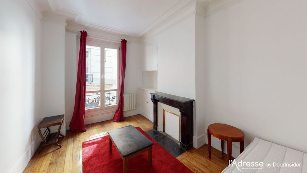 Appartement PARIS (75011) 1 pièce 24.30 m²
