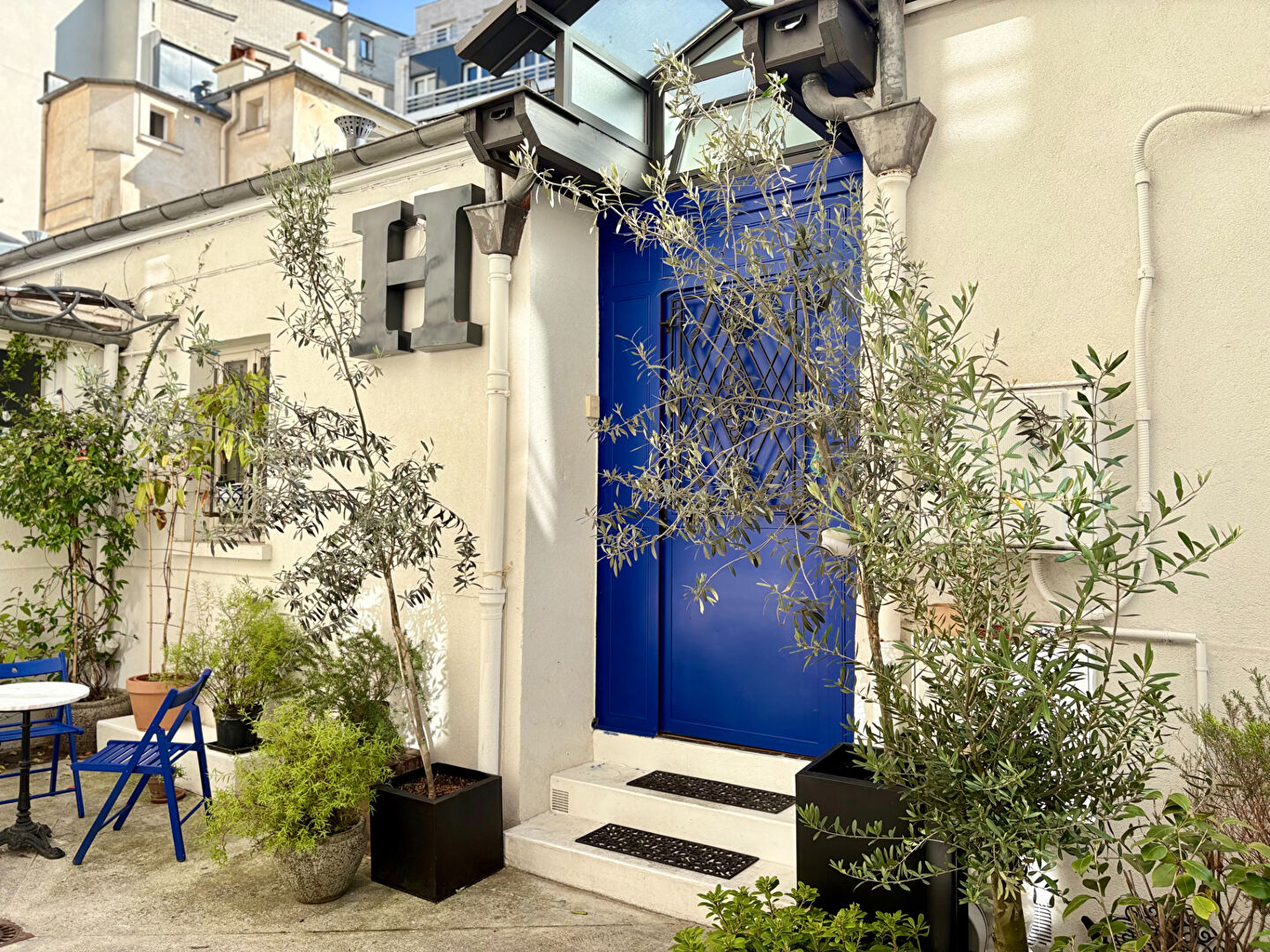 Maison paris (75020) 7 pièces 182.00 m²