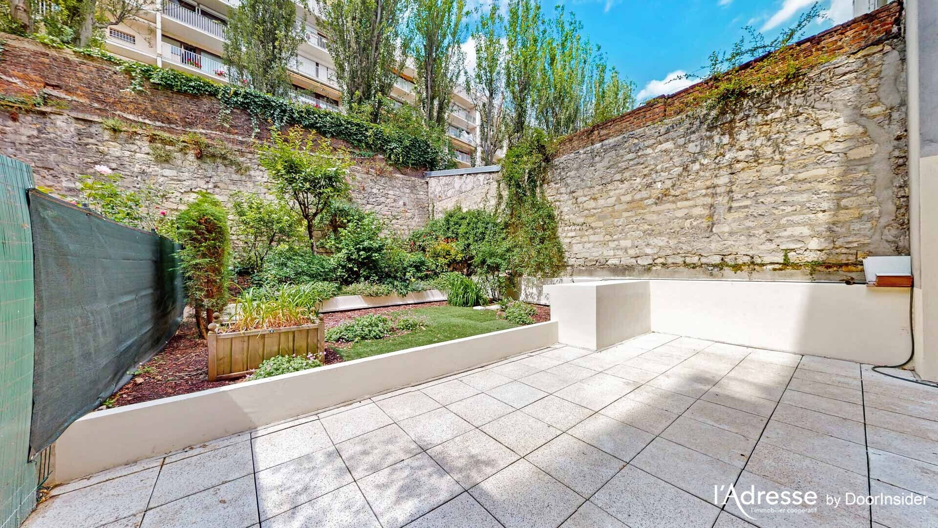 Appartement PARIS (75020) 2 pièces 55.00 m²