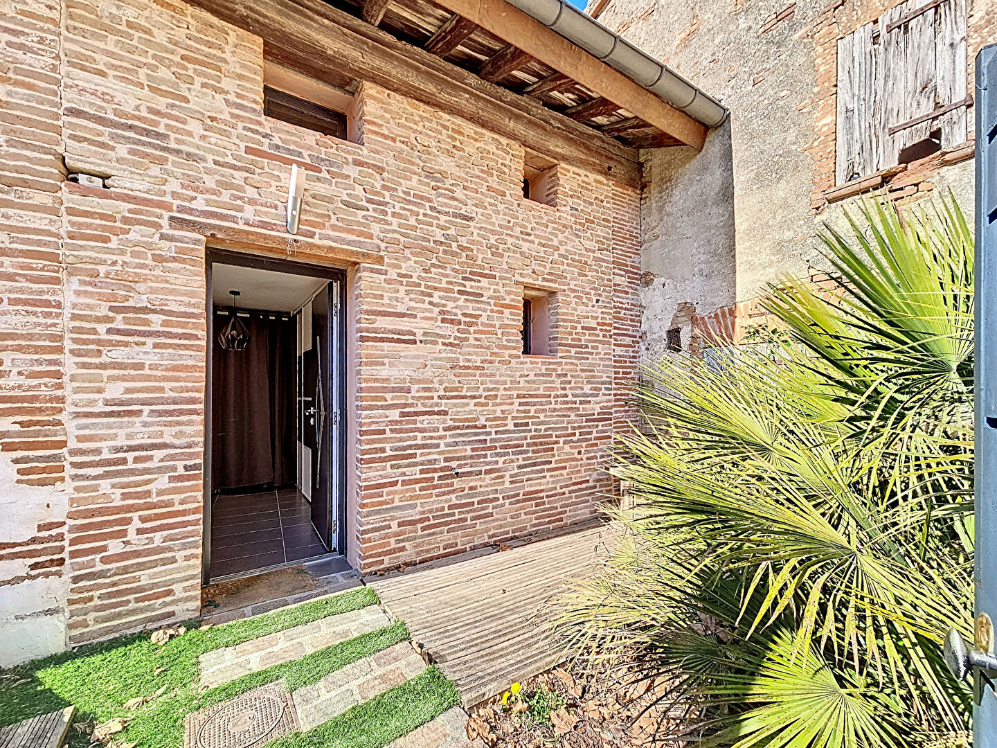 Maison LAPEYROUSE FOSSAT (31180) 6 pièces 205.00 m²