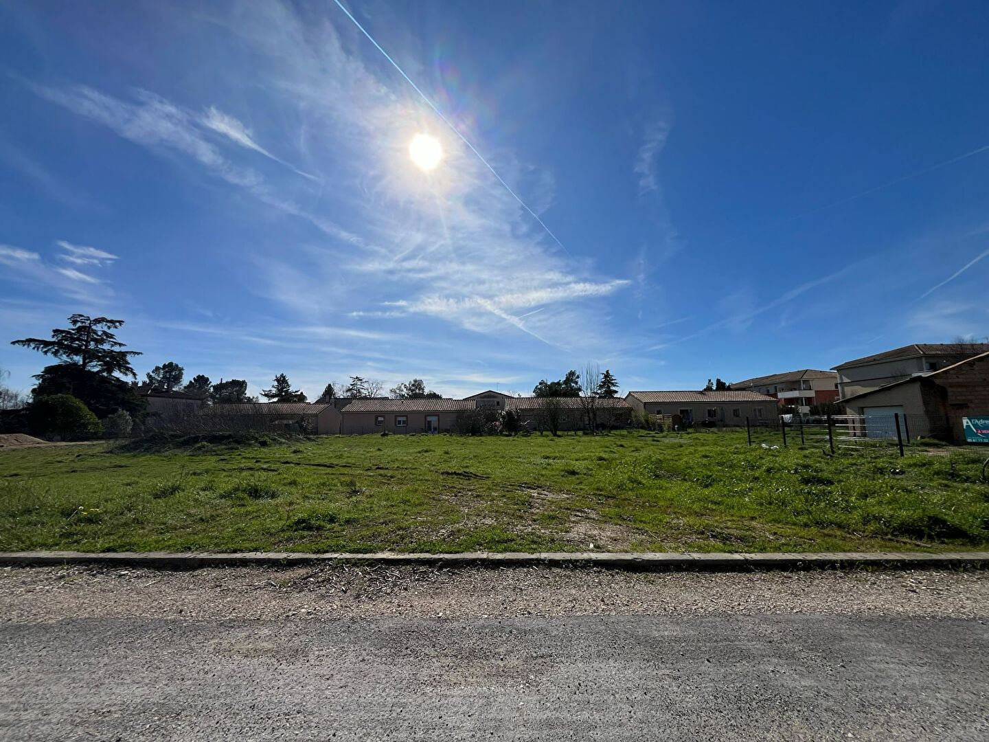 Terrain BESSIERES (31660) 598.00 m&sup2;