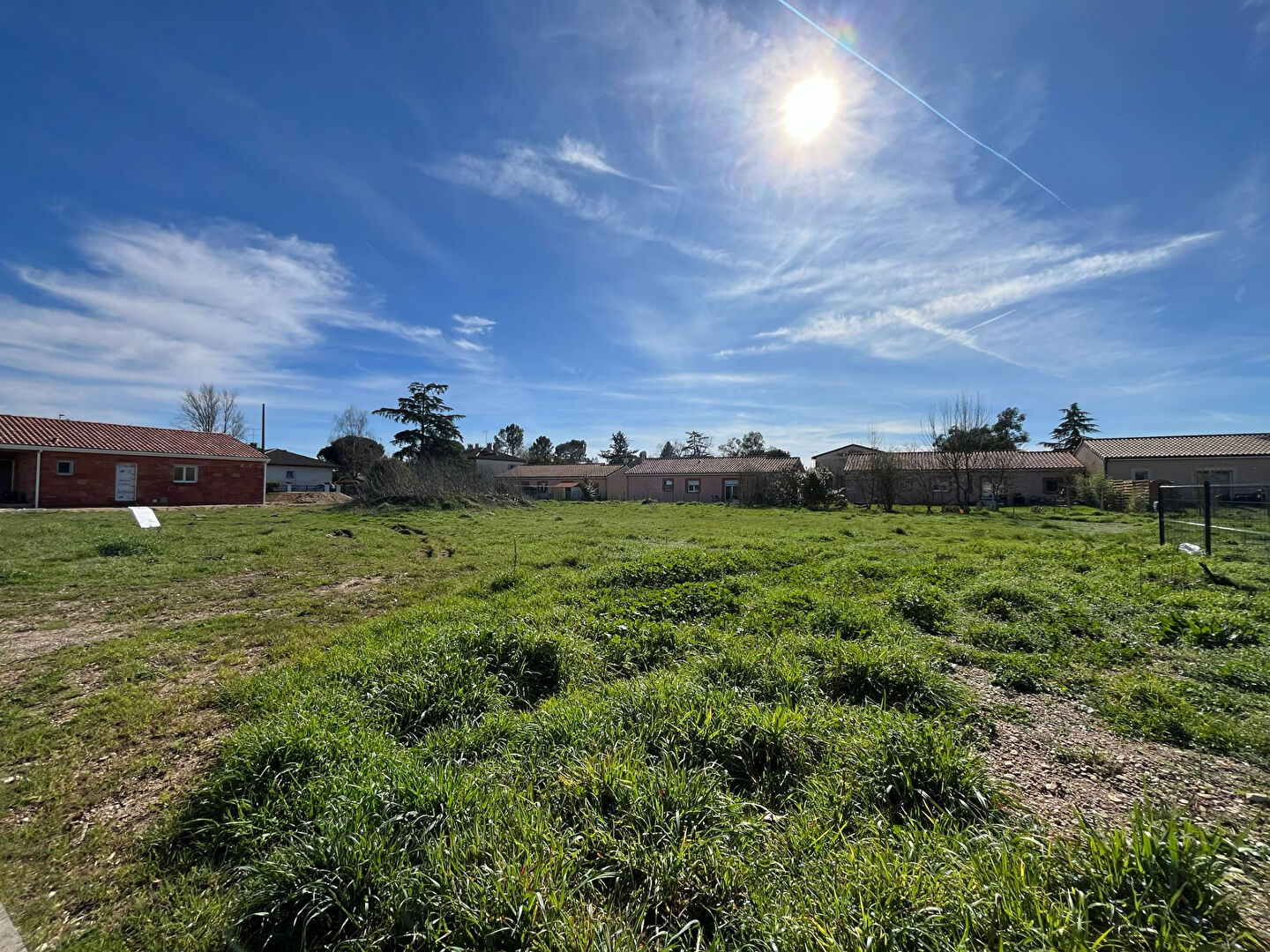 Terrain BESSIERES (31660) 598.00 m&sup2;