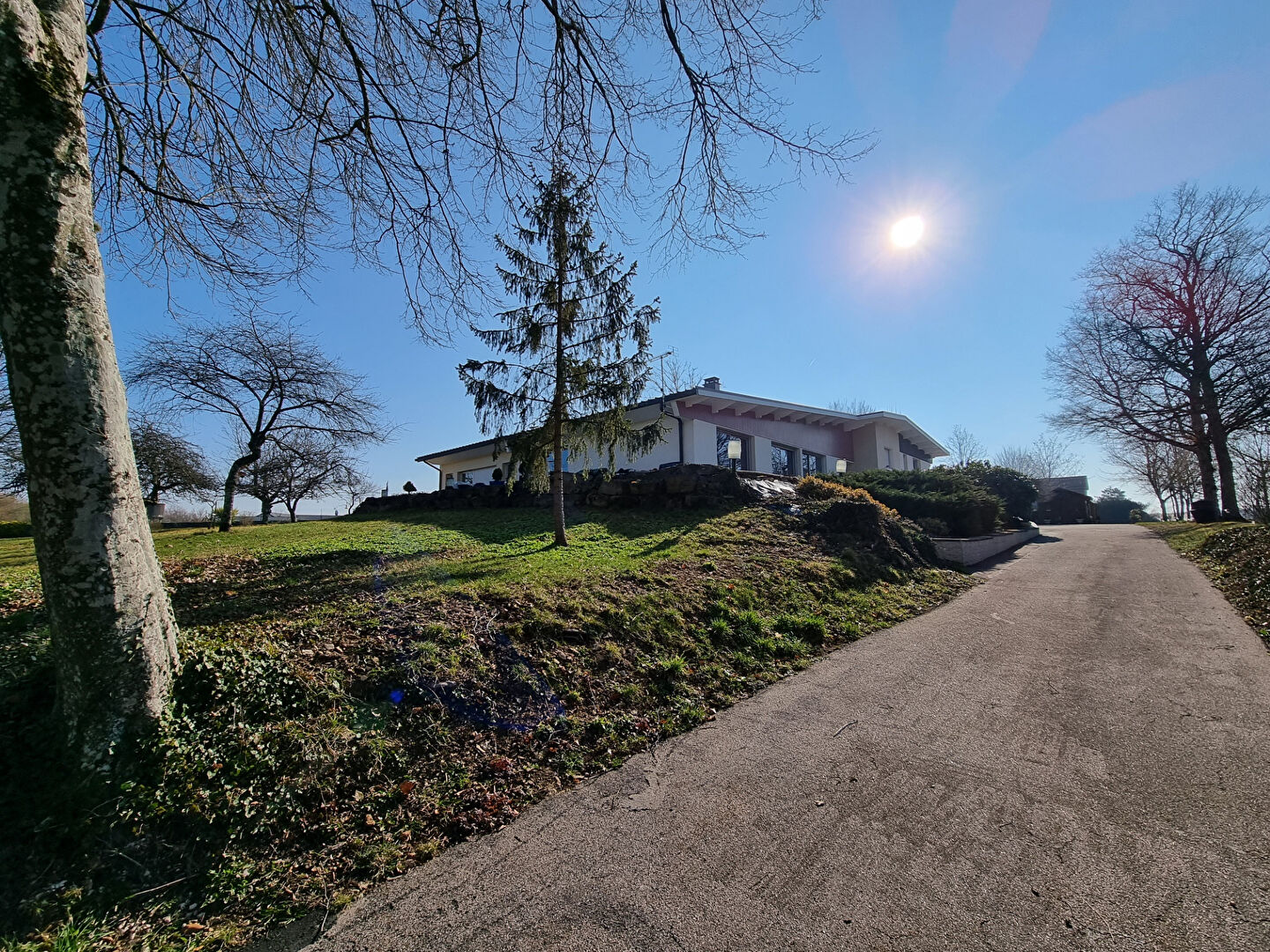 Villa NEUFCHATEAU (88300) 10 pi&egrave;ces 320.00 m&sup2;