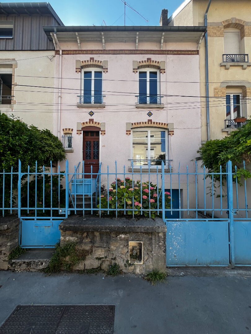 Maison de ville NANCY (54100) 6 pièces 165.00 m²