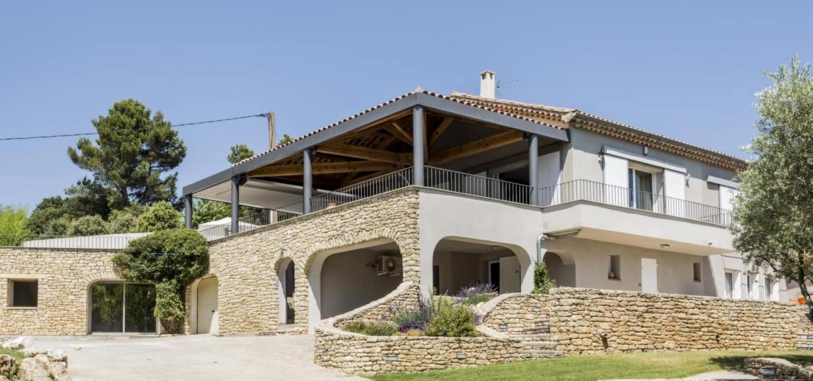Villa APT (84400) 10 pièces 350.00 m²