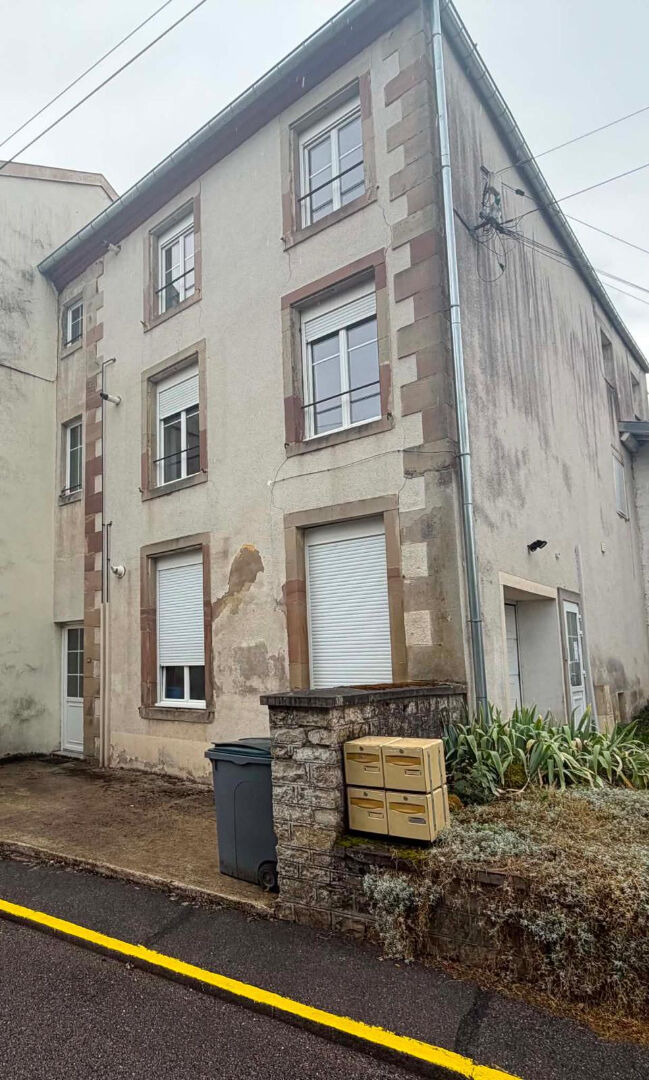 Immeuble VITTEL (88800) 10 pi&egrave;ces 171.00 m&sup2;