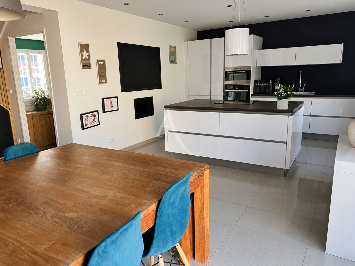 Annet-sur-Marne (77) 450 000 € Maison 7 pièces , 5 chambres 147.00 m² Avec jardin, terrasse, garage/box Voir le bien