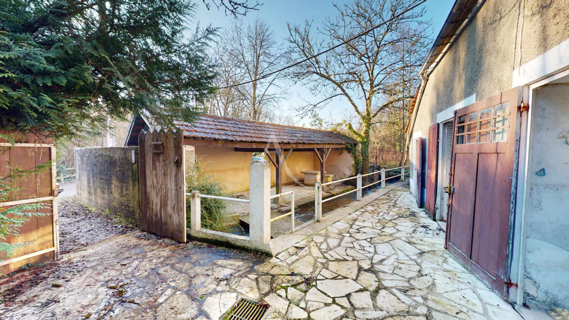 Maison LA GRANDE PAROISSE (77130) 11 pièces 257.00 m²