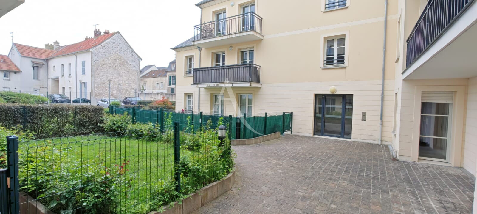 Appartement LA CHAPELLE EN SERVAL (60520) 2 pièces 45.00 m²