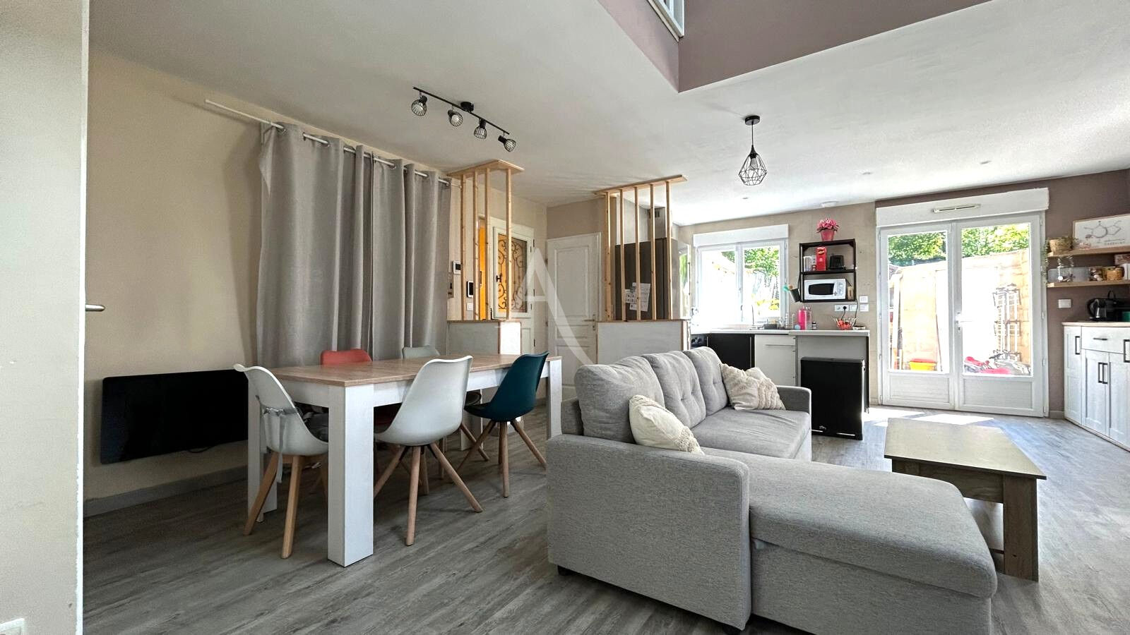 Maison VILLENEUVE LA GUYARD (89340) 4 pièces 96.00 m²
