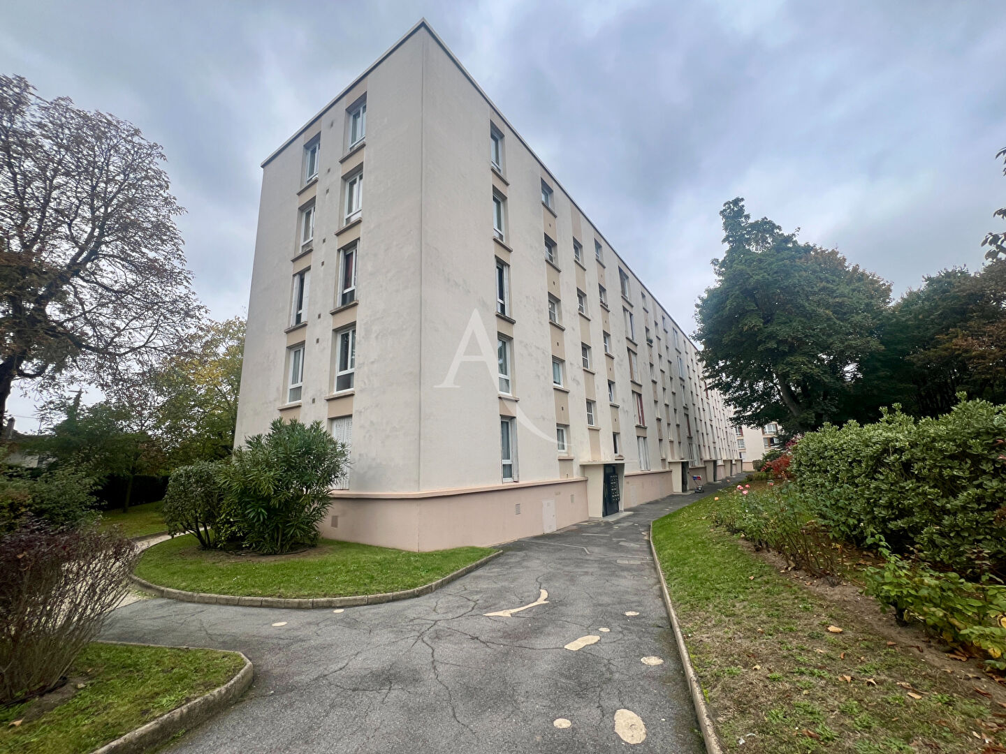 Appartement LIVRY GARGAN (93190) 4 pièces 78.00 m²