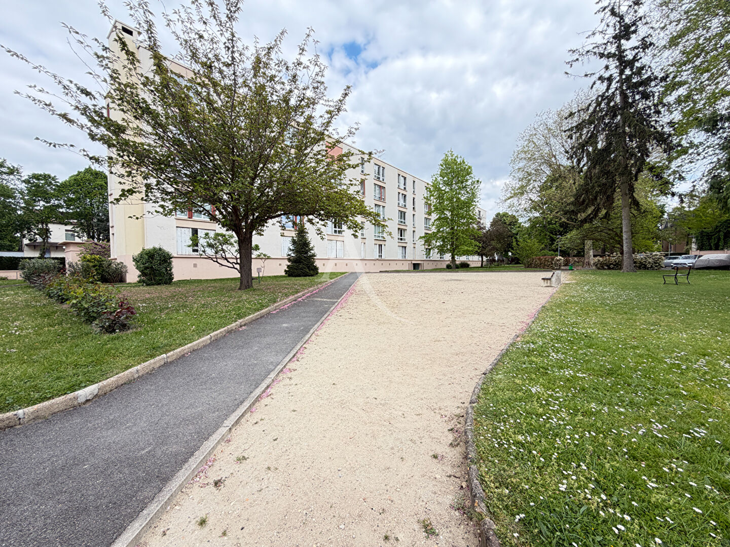 Appartement LIVRY GARGAN (93190) 4 pi&egrave;ces 79.00 m&sup2;