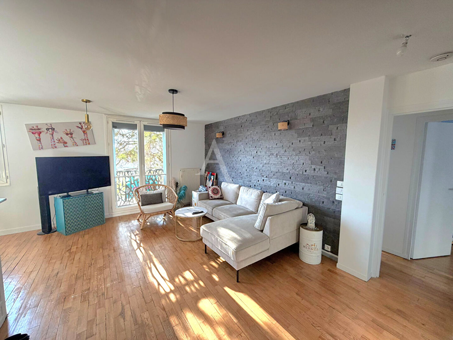 Appartement NEUILLY PLAISANCE (93360) 3 pi&egrave;ces 64.00 m&sup2;