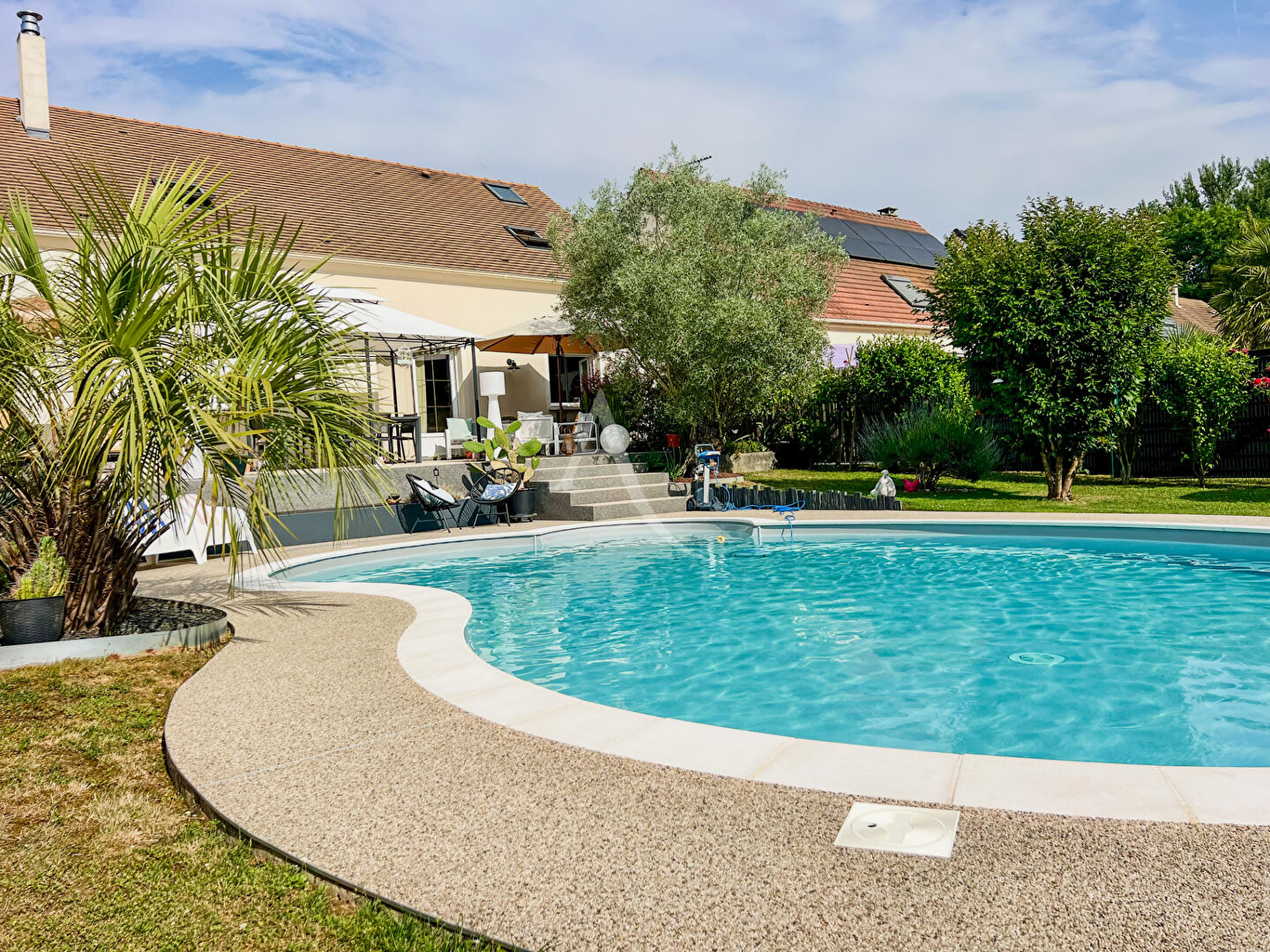 Vignely (77) 599 000 € Maison 6 pièces , 4 chambres 165.00 m² Avec terrassegarage/box Voir le bien