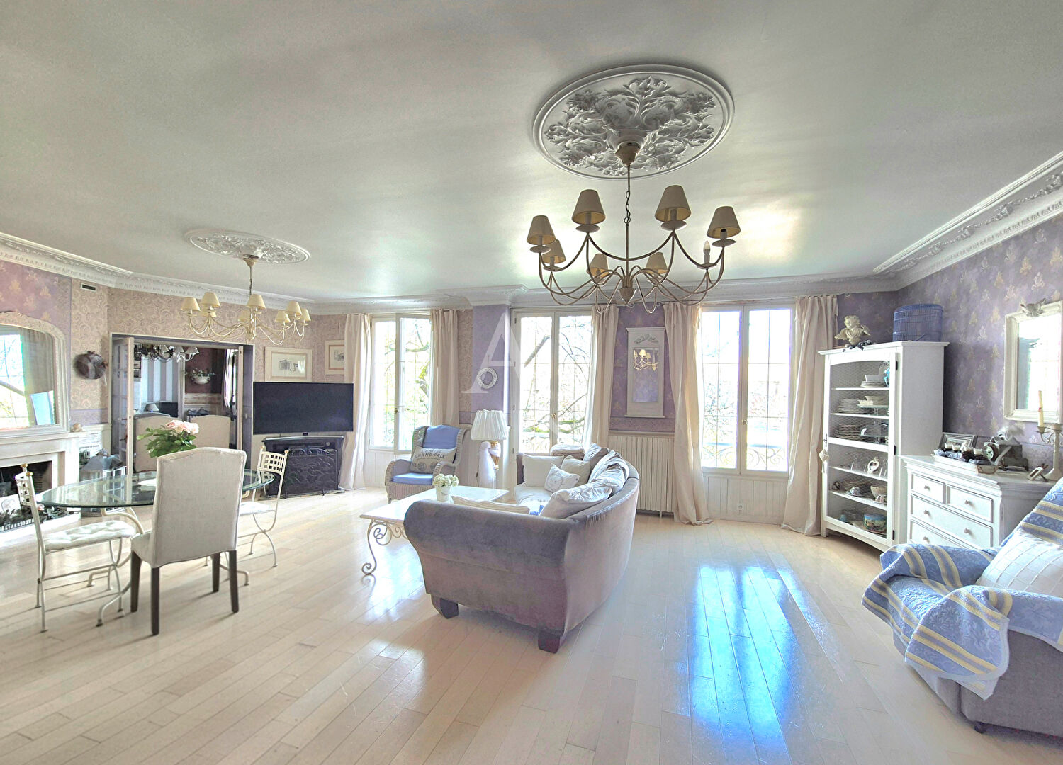 Maison NEUILLY PLAISANCE (93360) 7 pi&egrave;ces 142.00 m&sup2;