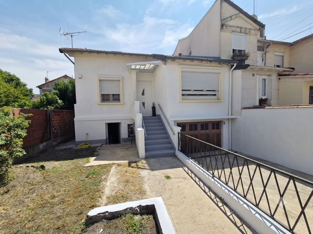 à 12 km de Villiers-le-Bel Exclusif 299 000 € Maison 4 pièces , 3 chambres 75.00 m² Avec jardin Voir le bien