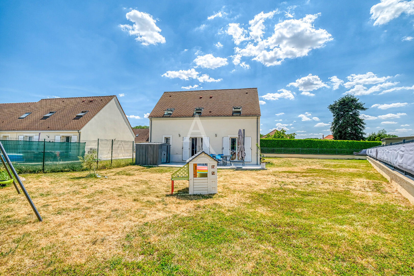 La Houssaye-en-Brie (77) Exclusif 330 000 € Maison 4 pièces , 3 chambres 88.00 m² Avec jardin Voir le bien