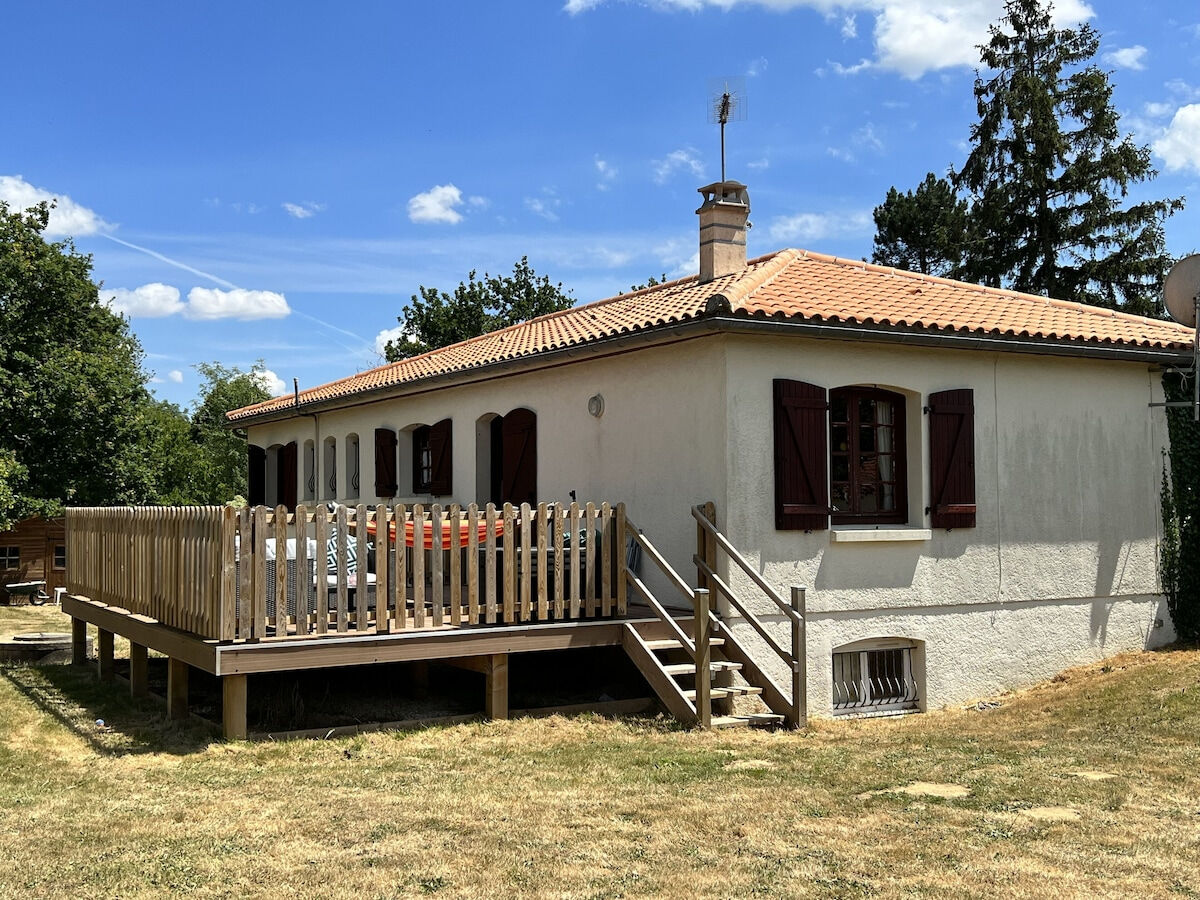 Maison LA BOISSIERE DES LANDES (85430) 8 pièces 190.00 m²