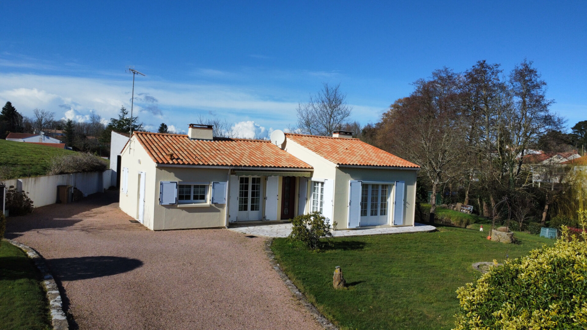 Maison POIROUX (85440) 5 pièces 96.00 m²
