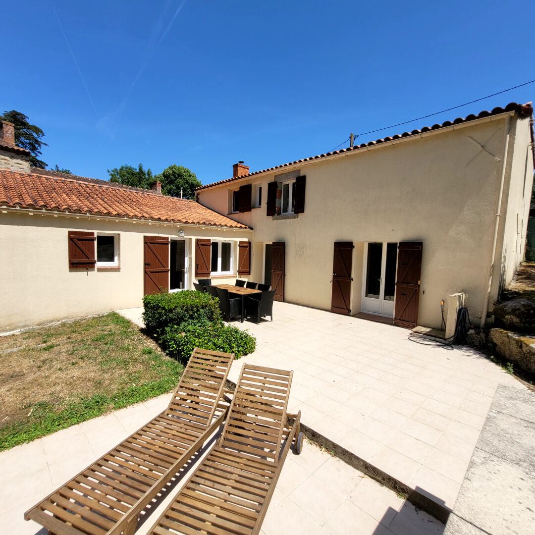 Maison SAINT AVAUGOURD DES LANDES (85540) 4 pi&egrave;ces 99.00 m&sup2;
