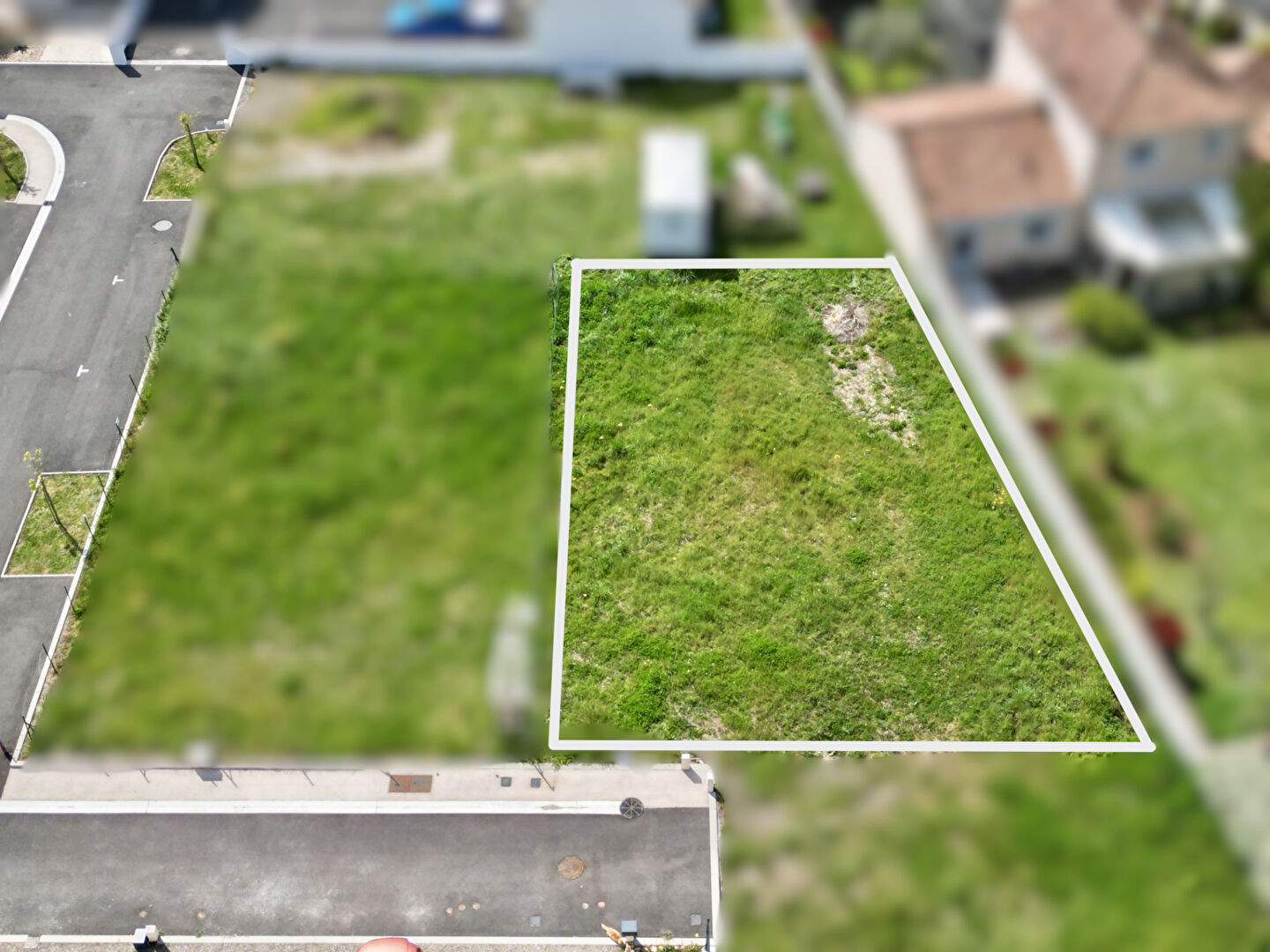 Terrain ANGLES (85750) 354.00 m&sup2;