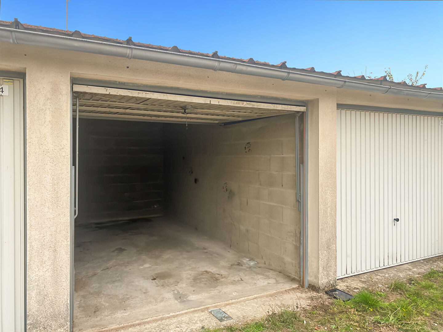 Parking / box DAMMARIE LES LYS (77190)
